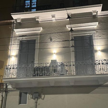 Flary Apartment Bari Luaran gambar