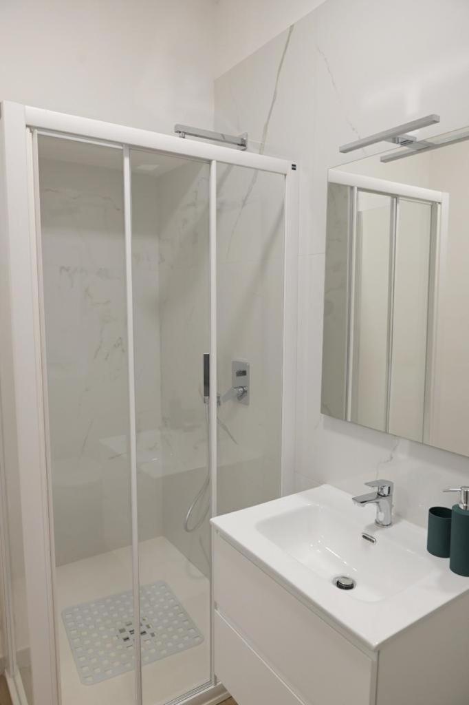 Flary Apartment Bari Luaran gambar
